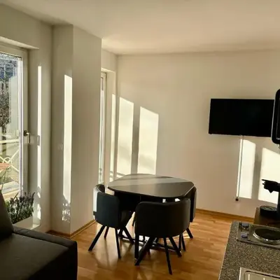 2-room apartment in Dresden's Neustadt