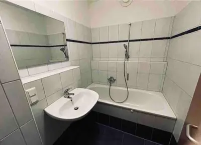 Ein Badezimmer in der Unterkunft Modernes Apartment in der Nähe zur Uniklinik Dresden