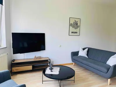 TV/Unterhaltungsangebot in der Unterkunft Modernes Apartment in der Nähe zur Uniklinik Dresden