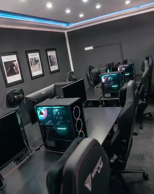 Der Geschäftsbereich oder Konferenzraum in der Unterkunft ProZone Gaming Apartment