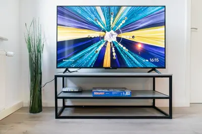TV/Unterhaltungsangebot in der Unterkunft schickes Apartment 5 min vom Hbf der Kulturhauptstadt 2025