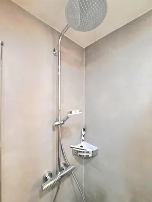 Ein Badezimmer in der Unterkunft Enjoy Dresden Appartement