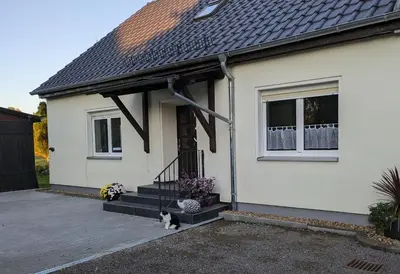 Das Gebäude in dem sich die Ferienwohnung befindet