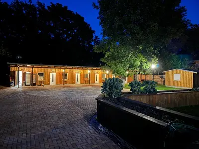 Ein Garten an der Unterkunft Pension Hertel