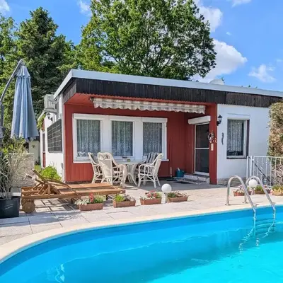 Idyllisches Ferienhaus mit Pool