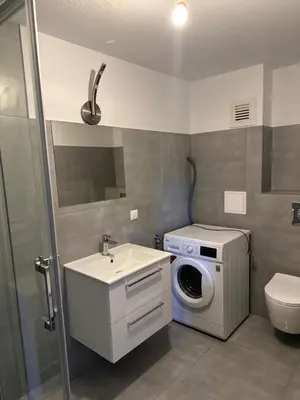 Ein Badezimmer in der Unterkunft FeWo für 4 Personen in Wurzen