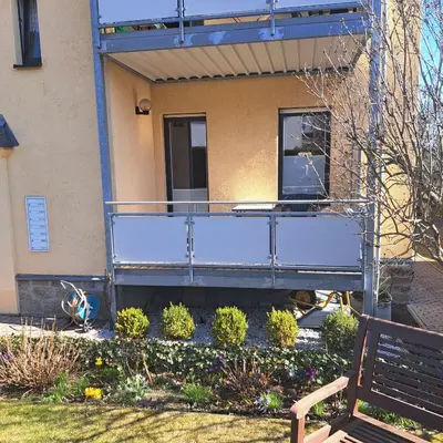 Ein Garten an der Unterkunft Ferienwohnung Reichel