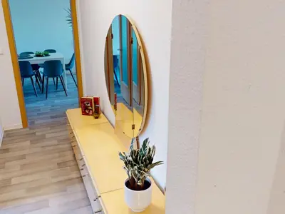 Grundriss der Unterkunft Moderner Plattenbaucharme mit WLAN