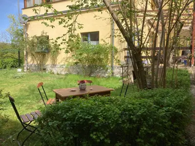 Ein Garten an der Unterkunft Friedland Ferienwohnung