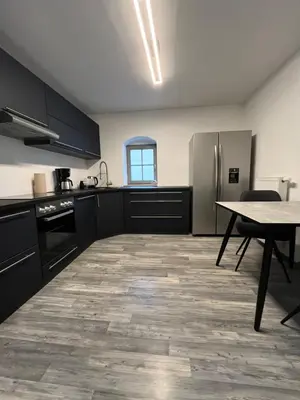 Küche/Küchenzeile in der Unterkunft Reihenhaus Elbquartier mit 3 SZ