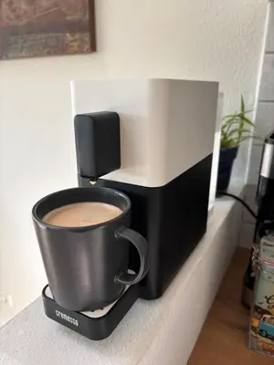 Kaffee-/Teezubehör in der Unterkunft Zentrales, modernes Apartment mit Balkon, Küche & Garage