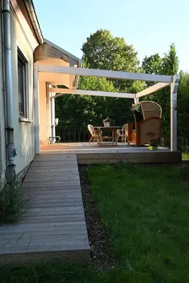 Ein Garten an der Unterkunft Pension Sonne Hartha