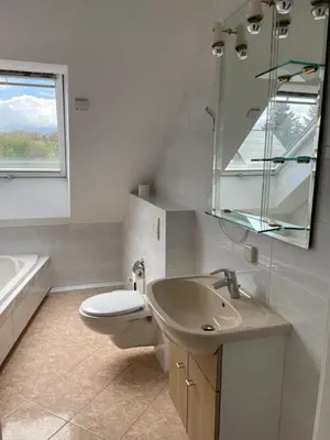 Ein Badezimmer in der Unterkunft Eastside-Apartment WHG 01