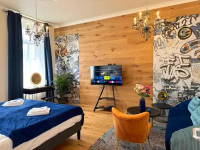 TV/Unterhaltungsangebot in der Unterkunft NewCityHome - Chemnitz - 2 Zi - Design Apartment Naomi - Kaßberg - Private Parking