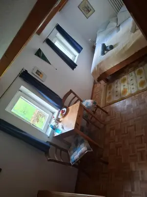 Ein Sitzbereich in der Unterkunft Landgasthaus Schwarzbachtal
