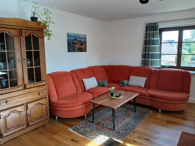 Ein Sitzbereich in der Unterkunft Ferienwohnung Am Teich