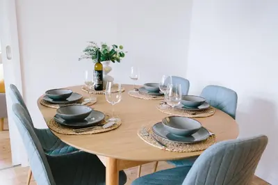 Ein Sitzbereich in der Unterkunft stay-a-while Apartment I Etta - Hans I WLAN, kostenloser Parkplatz, Waschmaschine