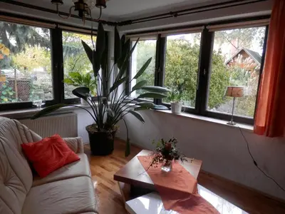 Ein Sitzbereich in der Unterkunft Ferienwohnung Nessler