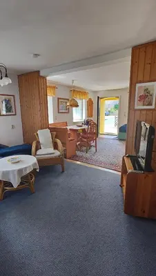 Ein Sitzbereich in der Unterkunft Ferienwohnung Dresden - Altlockwitz