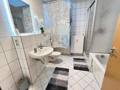Ein Badezimmer in der Unterkunft Grill and Chill Terrasse, Dresden und Sächsische Schweiz erleben