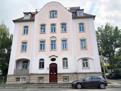 Das Gebäude in dem sich die Ferienwohnung befindet