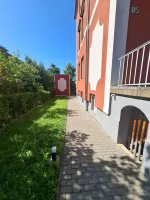 Das Gebäude in dem sich die Ferienwohnung befindet