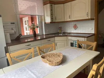 Küche/Küchenzeile in der Unterkunft Neue Ferienwohnung mit Terrasse