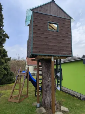 Ein Kinderspielbereich in der Unterkunft Ferienwohnung Schiekel