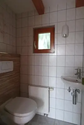 Ein Badezimmer in der Unterkunft Ferienhäuser Radebeul 