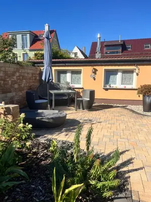 Das Gebäude in dem sich das Ferienhaus befindet
