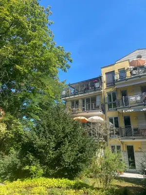 Das Gebäude in dem sich die Ferienwohnung befindet