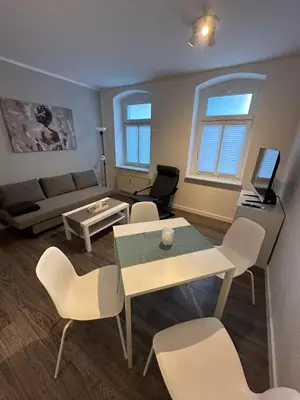 TV/Unterhaltungsangebot in der Unterkunft Moderne 2-Zimmer Wohnung nahe Zentrum