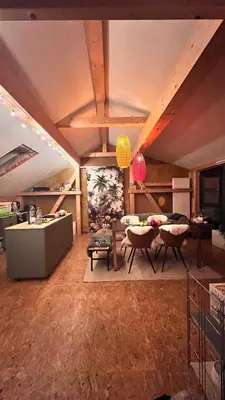 Ein Sitzbereich in der Unterkunft Ölschnitzer Loft