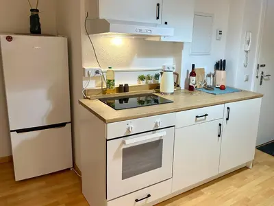 Küche/Küchenzeile in der Unterkunft Ruhig & Terrasse Dresden-Altstadt 3-Zimmer Wohnungen