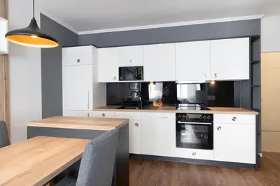Küche/Küchenzeile in der Unterkunft Apartment im Stadtzentrum von Riesa