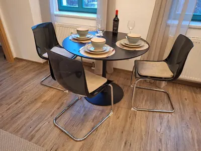 Ein Sitzbereich in der Unterkunft Ehrwürdig wohnen am hinteren Kassberg