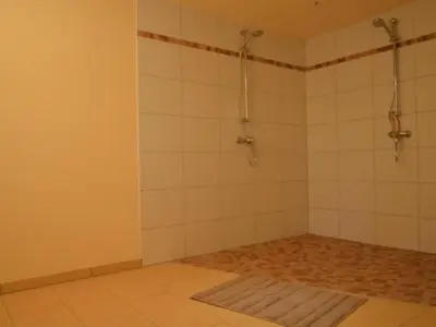 Ein Badezimmer in der Unterkunft Holiday Home Bärenstein by Interhome