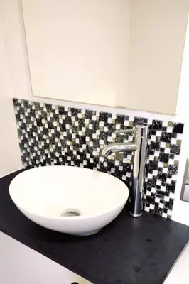 Ein Badezimmer in der Unterkunft Holiday Home in Pirna mit Schöner Terrasse by Interhome