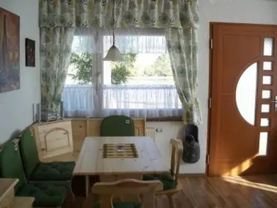 Ein Sitzbereich in der Unterkunft Holiday Home FH am Oberteich by Interhome