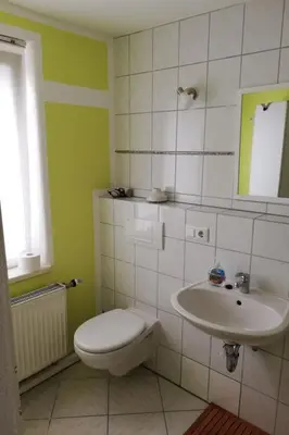 Ein Badezimmer in der Unterkunft Apartment Kleine Ferienwohnung in Freital bei Dresden by Interhome