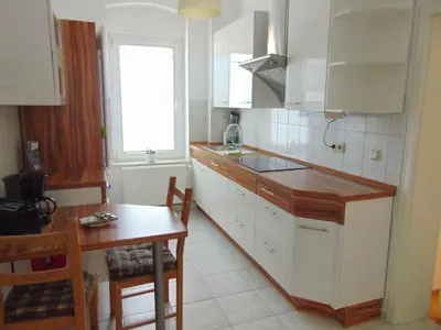 Küche/Küchenzeile in der Unterkunft Apartment Blaues Haus by Interhome