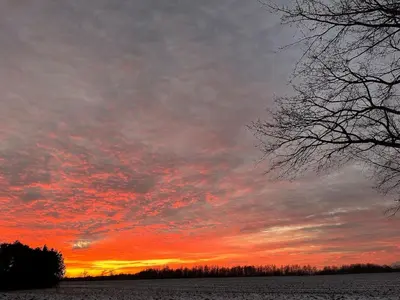 Blick auf den Sonnenuntergang/Sonnenaufgang von der Villa aus oder aus der Nähe