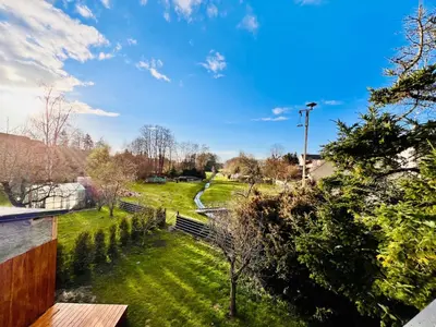 Ein Garten an der Unterkunft Ferienwohnung mit schöner Terrasse in Bad Lausick