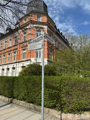 Das Gebäude in dem sich die Ferienwohnung befindet