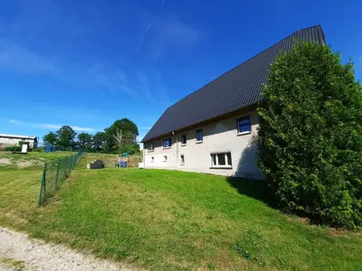 Das Gebäude in dem sich die Ferienwohnung befindet