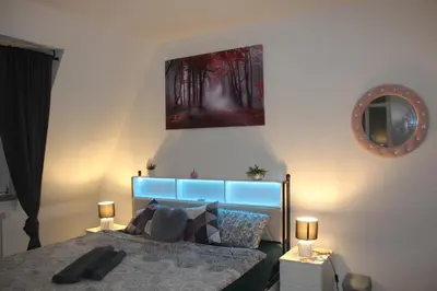 Ein Bett oder Betten in einem Zimmer der Unterkunft Comfortable Private Room on Elbe River