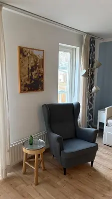 Ein Sitzbereich in der Unterkunft Möblierte Ferienwohnung in Dresden Laubegast