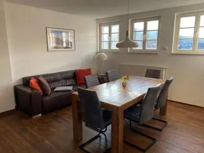 Ein Sitzbereich in der Unterkunft Apartmenthaus Zentral Bad Schandau