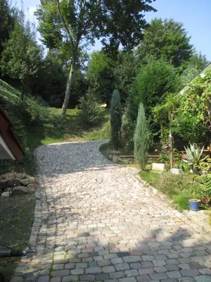 Ein Garten an der Unterkunft Stadtoase