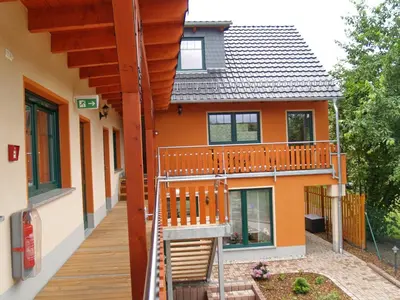 Das Gebäude in dem sich die Ferienwohnung befindet